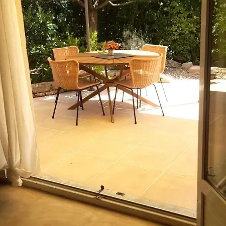 Duplex Dans Residence Avec Piscine A Uzès Exterior foto