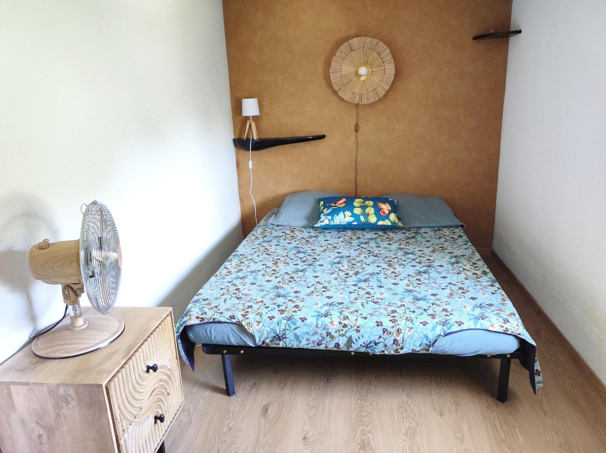 Apartment Duplex Dans Avec Piscine A Uzès